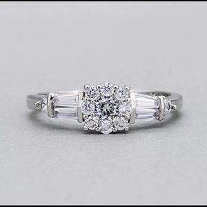 925 Silver Ring Round Cut White Sapphire